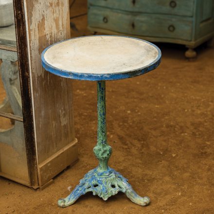 Round Bistro Table